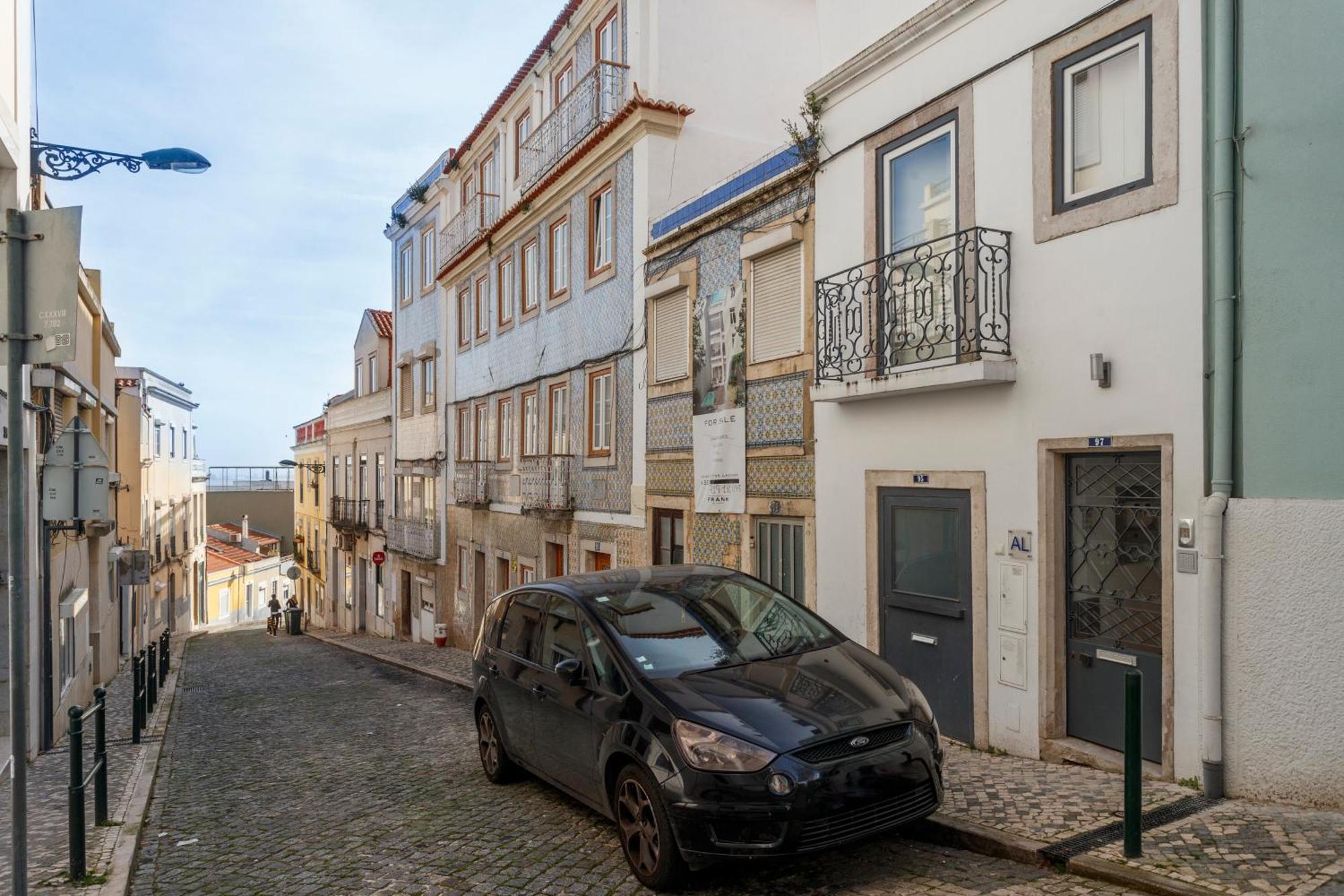 Barbadinhos Apartments In Lisbon Historic Neighborhood المظهر الخارجي الصورة